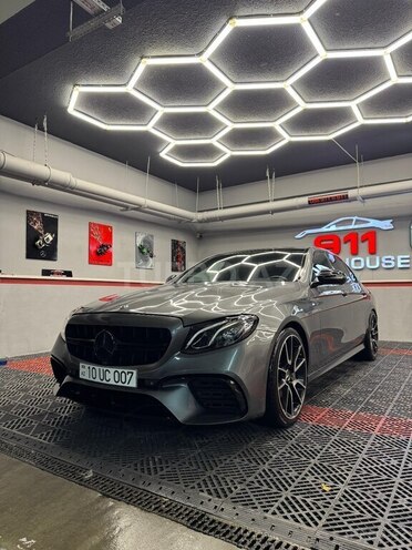 Mercedes E 300 4MATIC 2017, 141,000 km - 2.0 l - Bakı