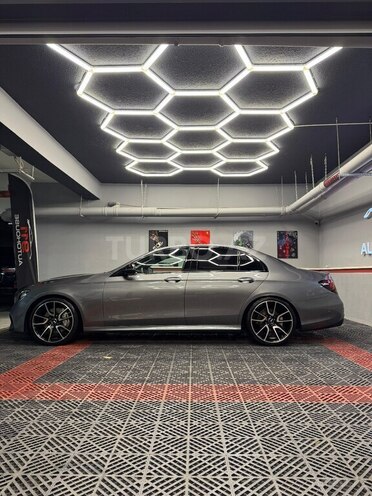 Mercedes E 300 4MATIC 2017, 141,000 km - 2.0 l - Bakı