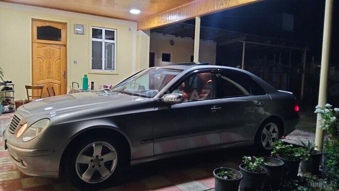 Mercedes E 240 2004, 303,150 km - 2.6 l - Tərtər