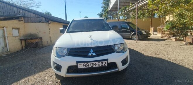 Mitsubishi L200 2014, 491,222 km - 2.5 l - Ağstafa