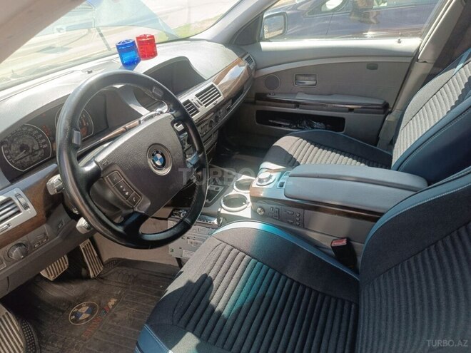 BMW 745 2001, 300,000 km - 4.4 l - Bakı