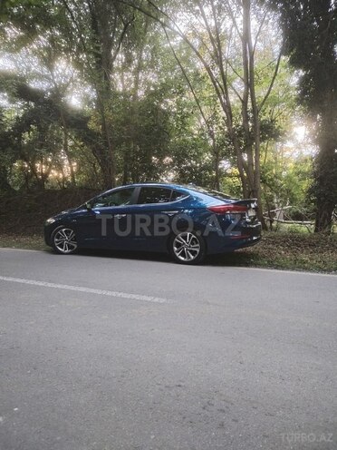 Hyundai Elantra 2016, 114,263 km - 2.0 l - Qəbələ