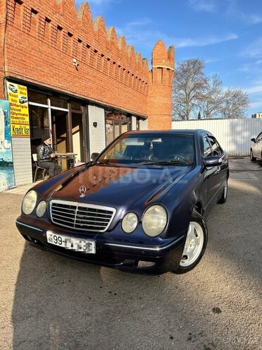 Mercedes E 270 2000, 560,000 km - 2.7 l - Göygöl