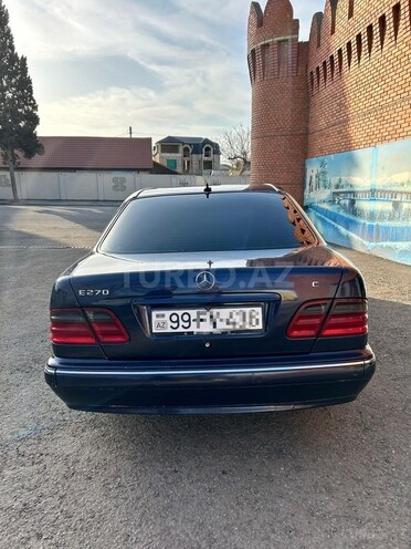 Mercedes E 270 2000, 560,000 km - 2.7 l - Göygöl