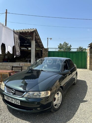 Opel Vectra 1999, 215,550 km - 2.0 l - Bakı