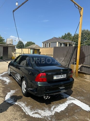 Opel Vectra 1999, 215,550 km - 2.0 l - Bakı