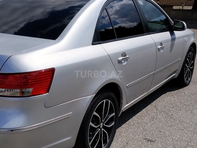 Hyundai Sonata 2009, 153,954 km - 2.0 л - Qusar