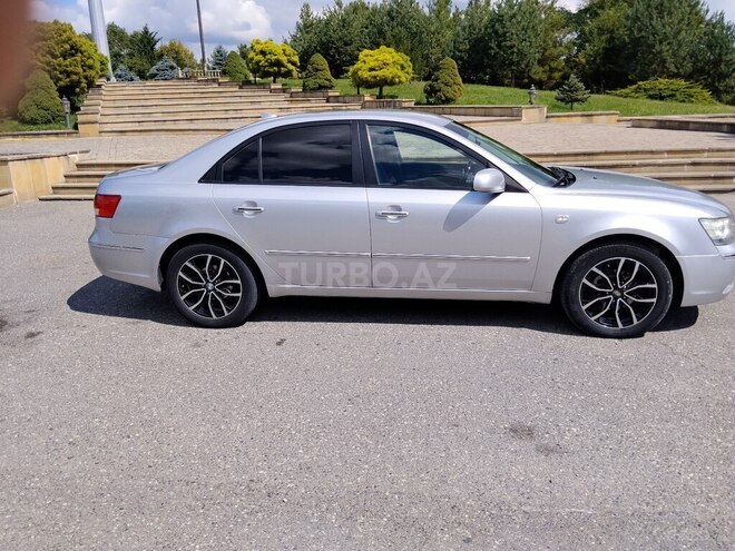 Hyundai Sonata 2009, 153,954 km - 2.0 л - Qusar