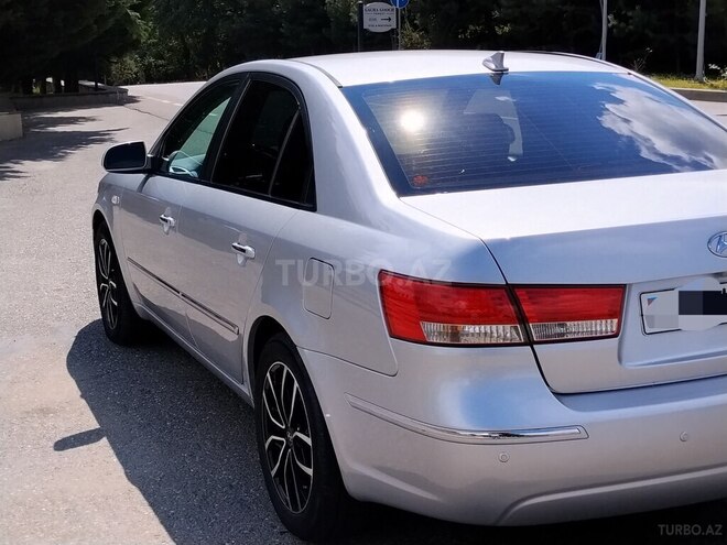 Hyundai Sonata 2009, 153,954 km - 2.0 л - Qusar