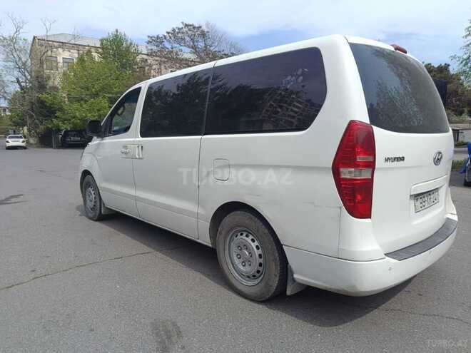 Hyundai H-1 2010, 500,000 km - 2.5 л - Bakı
