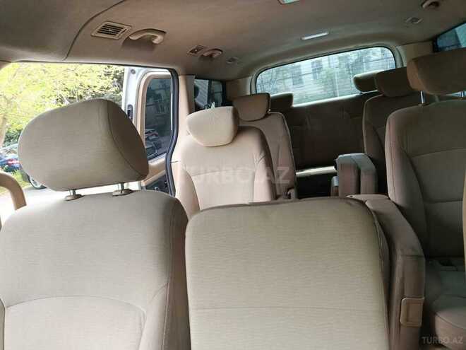 Hyundai H-1 2010, 500,000 km - 2.5 л - Bakı