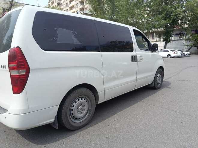 Hyundai H-1 2010, 500,000 km - 2.5 л - Bakı