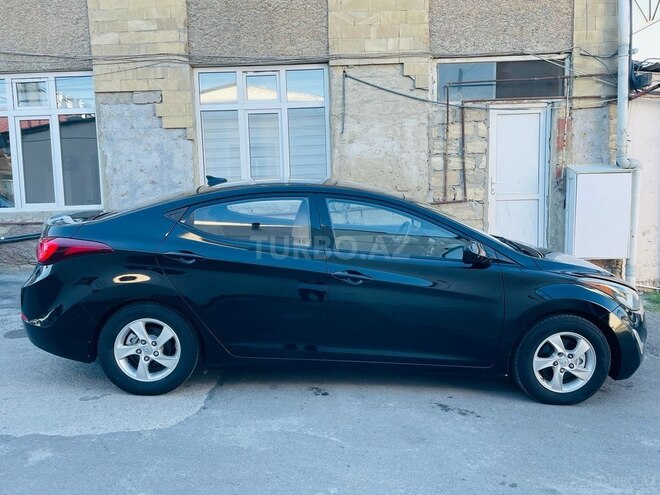 Hyundai Elantra 2015, 193,121 km - 1.8 l - Bakı