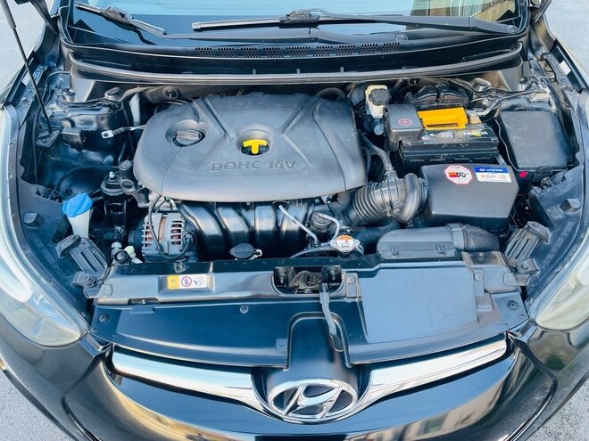 Hyundai Elantra 2015, 193,121 km - 1.8 l - Bakı
