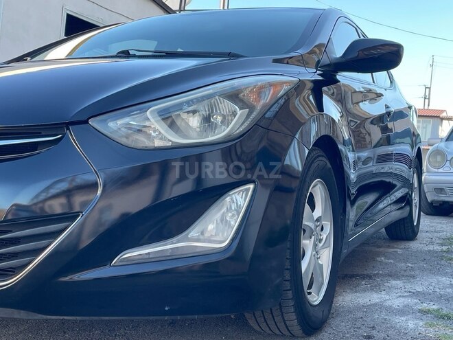Hyundai Elantra 2015, 193,121 km - 1.8 l - Bakı
