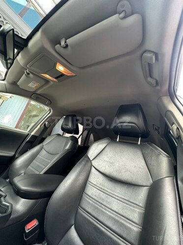 Toyota RAV4 2021, 6,060 km - 2.0 л - Gəncə
