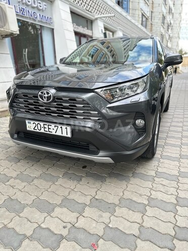 Toyota RAV4 2021, 6,060 km - 2.0 л - Gəncə