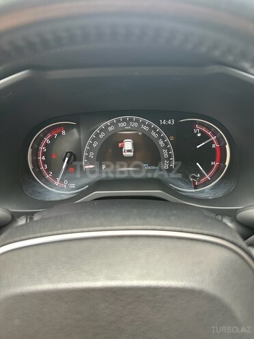 Toyota RAV4 2021, 6,060 km - 2.0 л - Gəncə