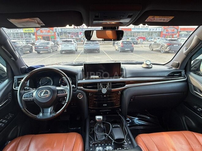 Lexus LX 570 2016, 202,000 km - 5.7 л - Bakı