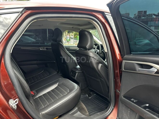 Ford Fusion (North America) 2015, 295,000 km - 1.5 l - Qax