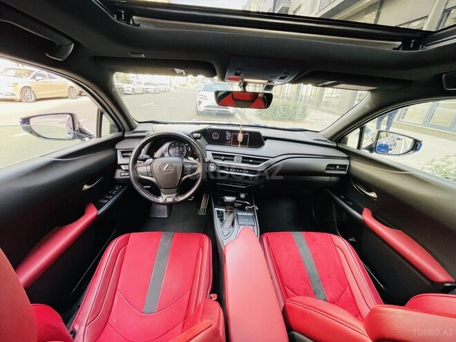 Lexus UX 250h 2020, 107,000 km - 2.0 л - Bakı