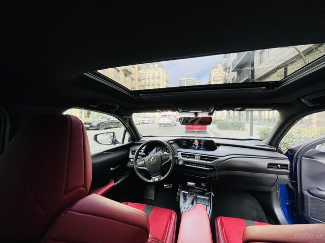 Lexus UX 250h 2020, 107,000 km - 2.0 л - Bakı