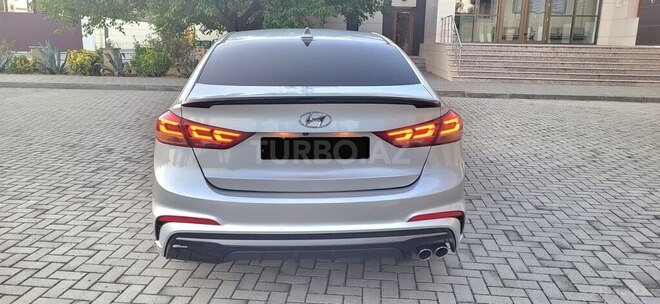 Hyundai Elantra 2017, 155,000 km - 1.6 л - Bakı
