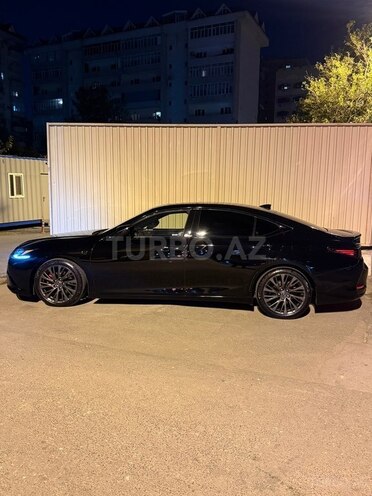 Lexus ES 300h 2020, 104,000 km - 2.5 l - Bakı