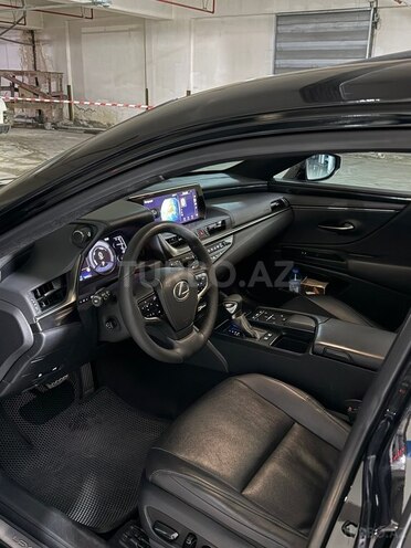 Lexus ES 300h 2020, 104,000 km - 2.5 l - Bakı