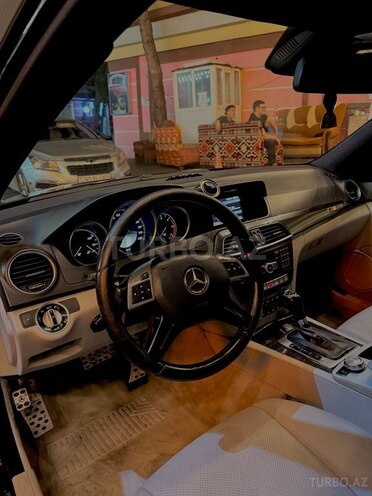 Mercedes C 250 2011, 393,000 km - 2.1 l - Bakı