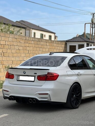 BMW  2015, 219,200 km - 2.0 л - Bakı