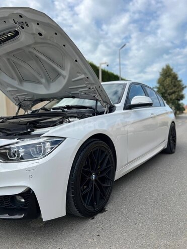 BMW  2015, 219,200 km - 2.0 л - Bakı
