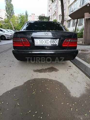 Mercedes E 240 1998, 406,000 km - 2.4 l - Bakı