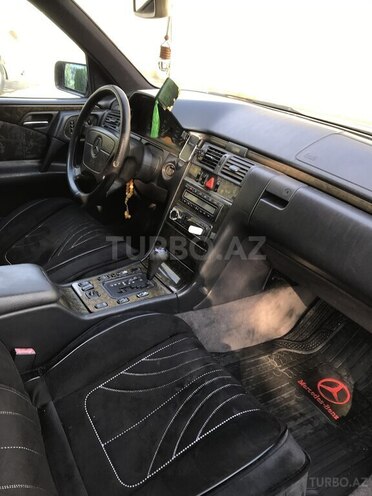 Mercedes E 240 1998, 406,000 km - 2.4 l - Bakı