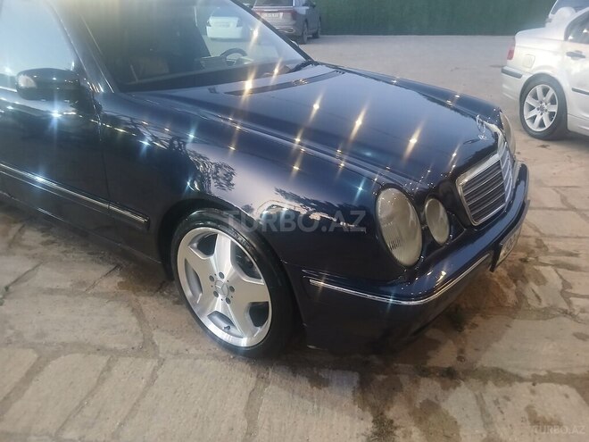 Mercedes E 220 2001, 490,000 km - 2.2 l - Bakı