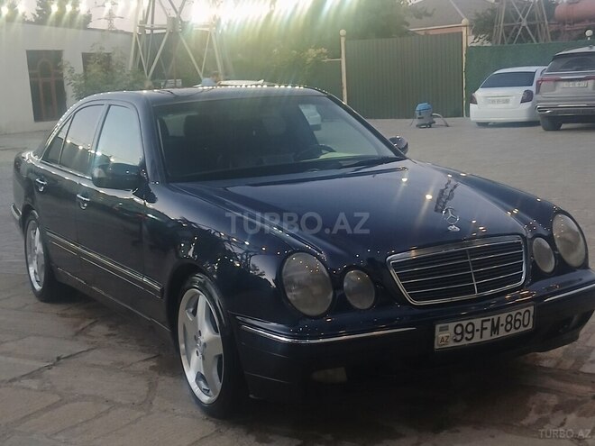 Mercedes E 220 2001, 490,000 km - 2.2 l - Bakı