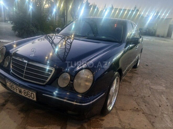 Mercedes E 220 2001, 490,000 km - 2.2 l - Bakı