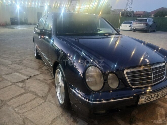 Mercedes E 220 2001, 490,000 km - 2.2 l - Bakı