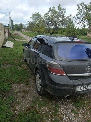 Opel Astra 2010, 250,000 km - 1.4 l - Qusar