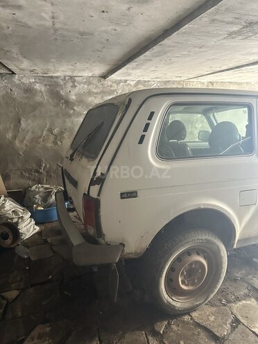 LADA (VAZ) Niva 2007, 150,000 km - 1.7 l - Salyan