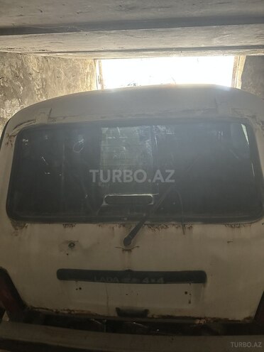 LADA (VAZ) Niva 2007, 150,000 km - 1.7 l - Salyan