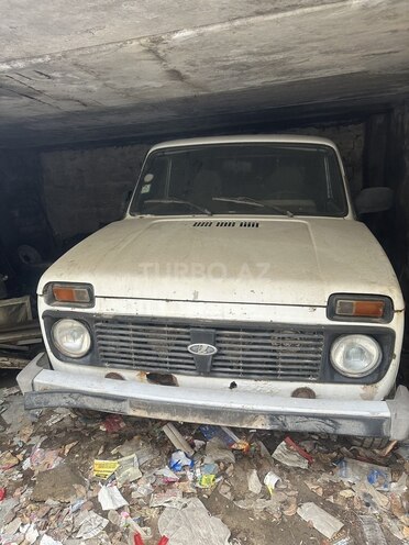 LADA (VAZ) Niva 2007, 150,000 km - 1.7 l - Salyan