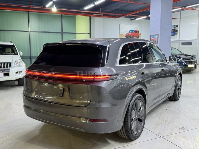 Li Auto L7 2025, 4,200 km - 1.5 l - Bakı
