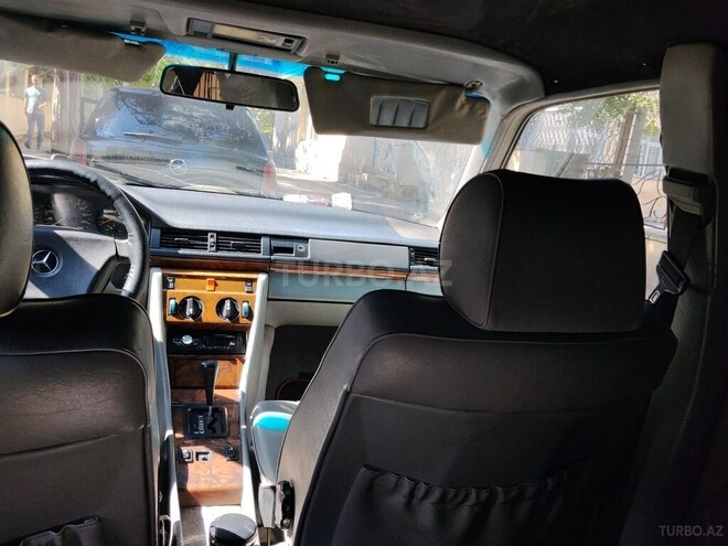 Mercedes 200 E 1991, 230,000 km - 2.0 l - Bakı