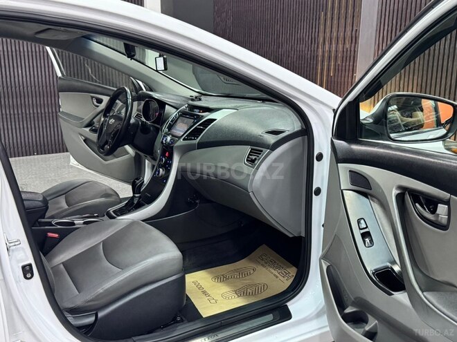 Hyundai Elantra 2015, 140,000 km - 2.0 l - Xırdalan