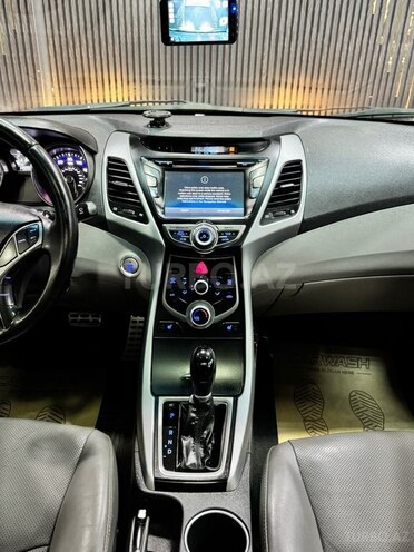 Hyundai Elantra 2015, 140,000 km - 2.0 l - Xırdalan