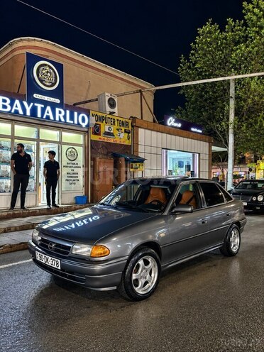 Opel Astra 1993, 580,000 km - 1.8 l - Bakı