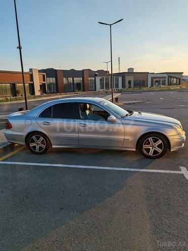 Mercedes E 220 2006, 291,633 km - 2.2 l - Bakı