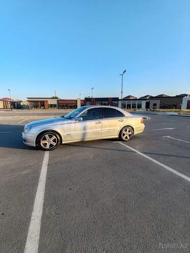 Mercedes E 220 2006, 291,633 km - 2.2 l - Bakı