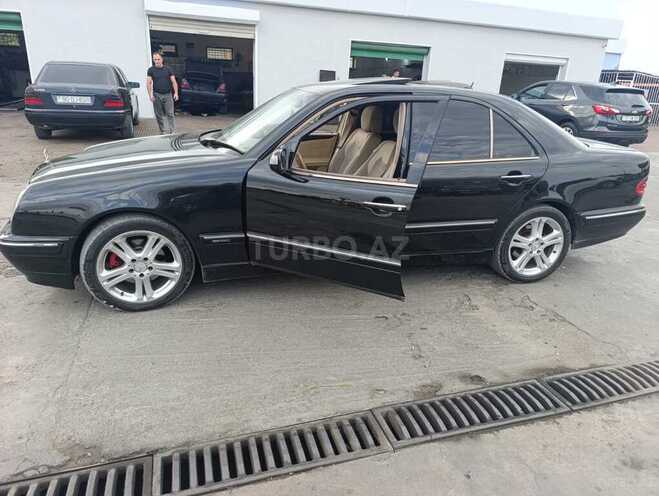 Mercedes E 280 4MATIC 2000, 297,066 km - 2.8 l - Şəmkir
